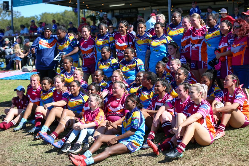 Hayley front and centre with the teams. Photo: Jorja Brinums/QRL