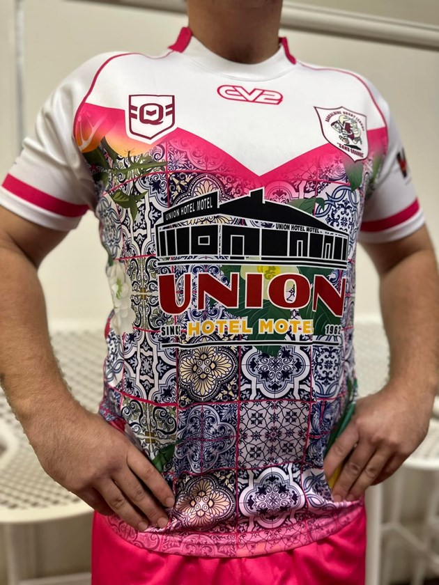 Barcaldine Sandgoannas' Ladies Day jerseys, which were auctioned to raise money for the health service.